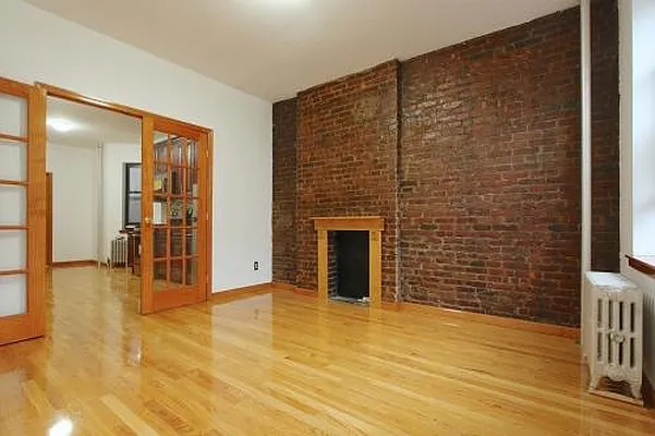 Rented by Compass | media 7