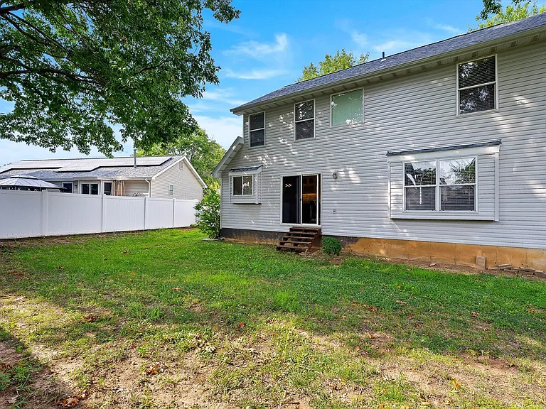 1203 Ashford Place Dr — Photo 33