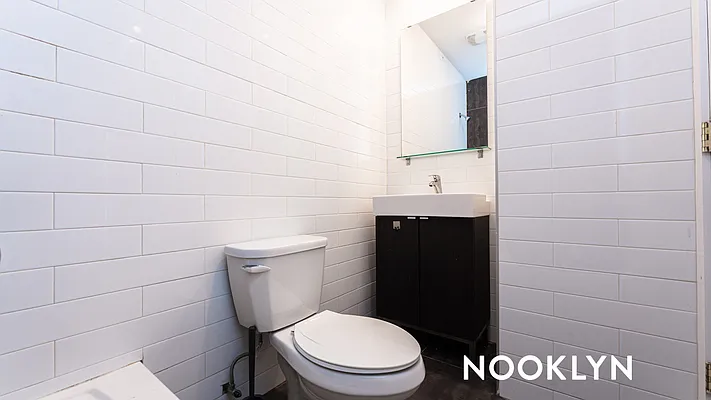 Rented by Nooklyn NYC LLC | media 10