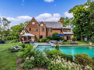 22 Bates Rd, Harrison, NY 10528