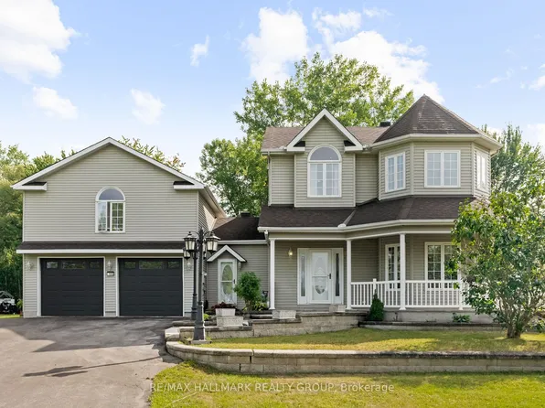 115 Pigeon St, Clarence Rockland, ON K4K 1J8