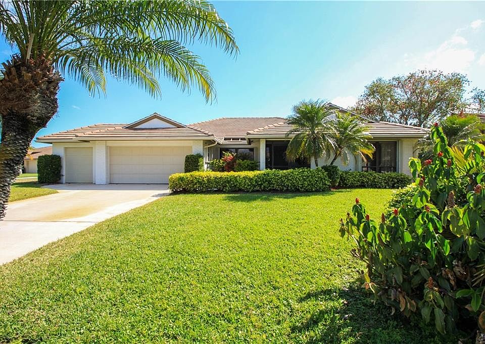 1st image of 2285 SW Creekside Dr