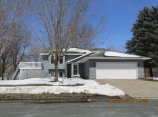 517 Casper Cir, Nya, MN 55368