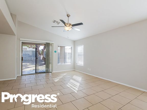 4th image of 1529 W Burgess Ln