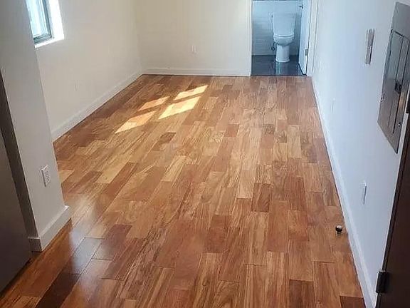 4th image of 409 Knickerbocker Ave #7