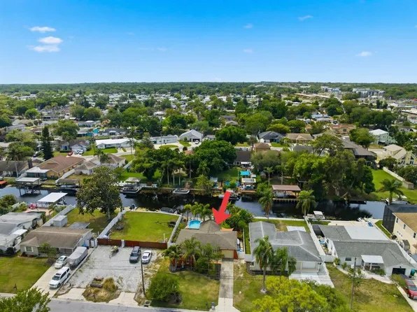 51 Cypress Dr, Palm Harbor, FL 34684