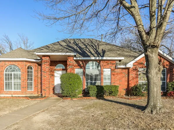 708 Brees Dr, Desoto, TX 75115