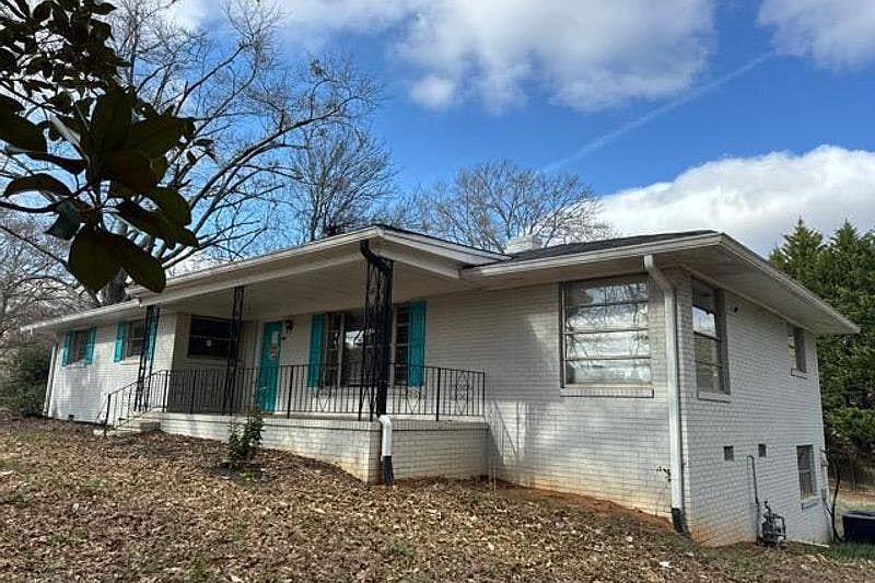 2nd image of 46 Russell Braden Rd