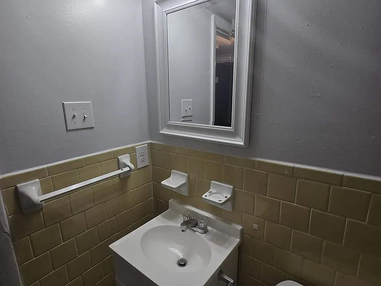 1209 Nelson St #B — Photo 9