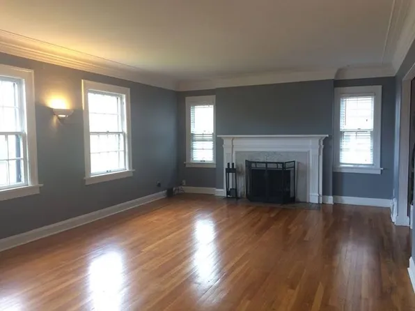 17420 Winslow Rd #Up, Cleveland, OH 44120