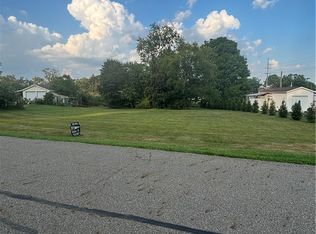 Menegay Rd, Louisville, OH 44641
