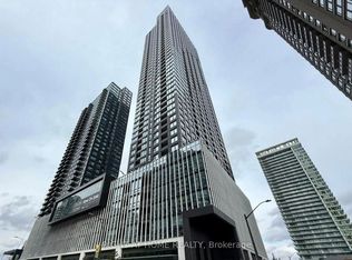 395 Square One Dr N #1701, Mississauga, ON L5B 0E2