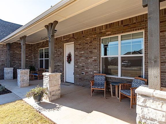 5th image of 2833 Bens Cir
