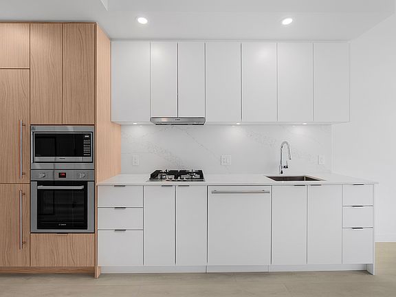 3rd image of 537 Cottonwood Ave #39XX
