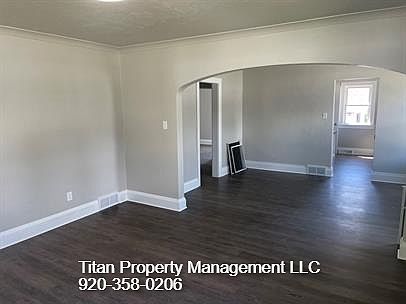 3rd image of 276 E Scott St