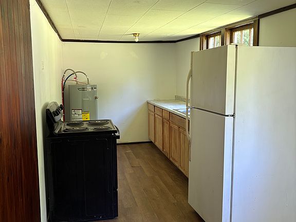 4th image of 161 Willow Dr