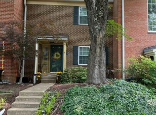 2233 Gunsmith Sq, Reston, VA 20191