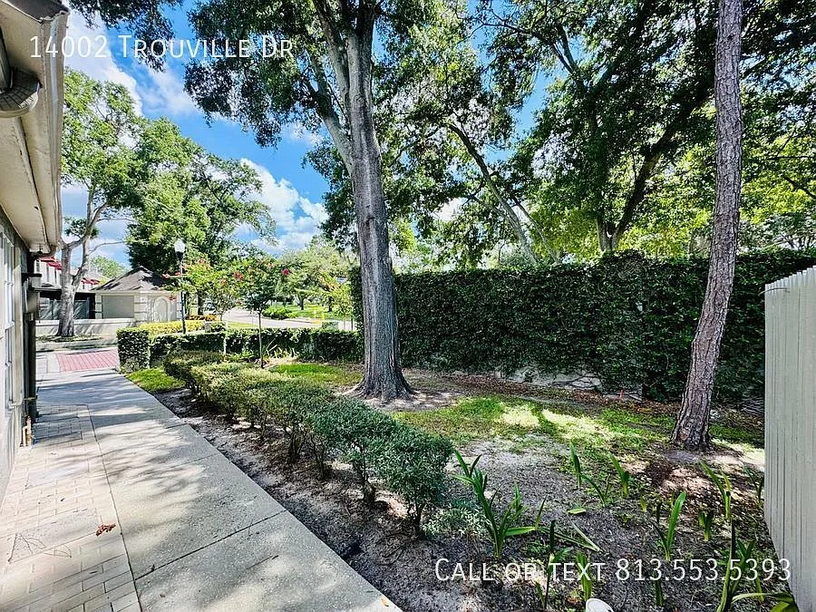 Welcome to 14002 Trouville Dr, Tampa, FL 33624! Stunning 2BR Townhome in Chardonnay Carrollwood V... — Photo 3