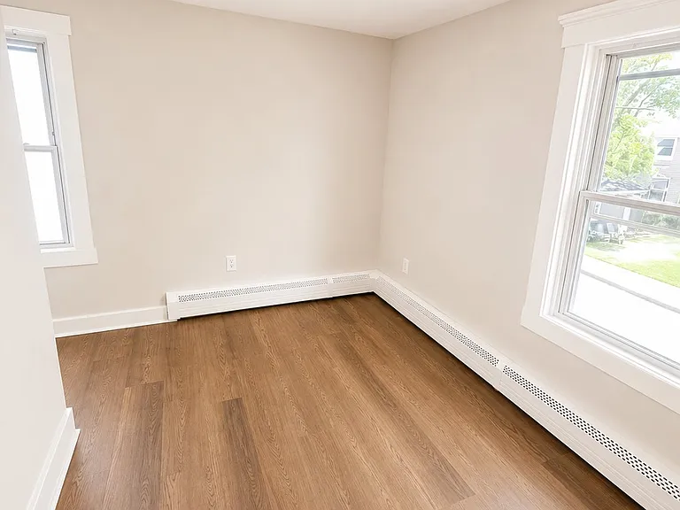 107 Franklin St #2 — Photo 8