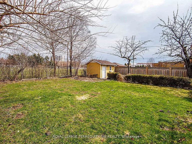 35 Euphrasia Dr — Photo 35