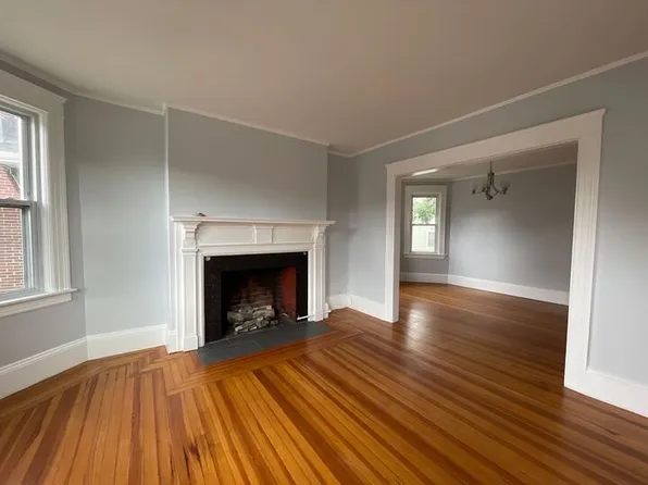 143 Irving Ave Floor 2, Providence, RI 02906