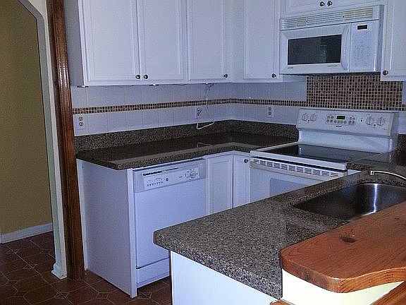2nd image of 101 Nutbush Ct