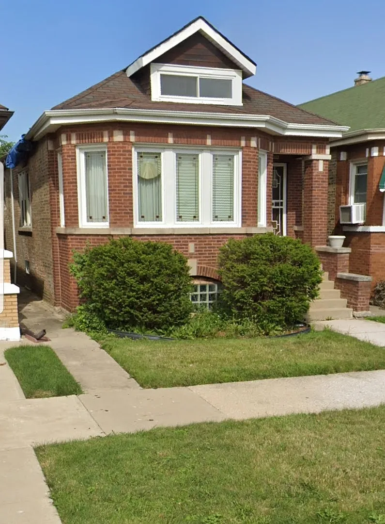 8224 S Wood St photo 1