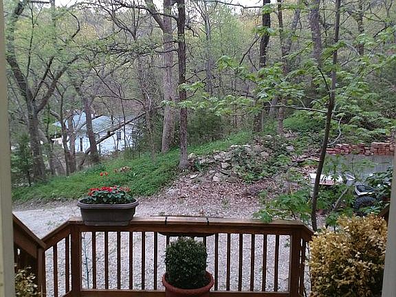 3rd image of 9527 Lakeshore Dr