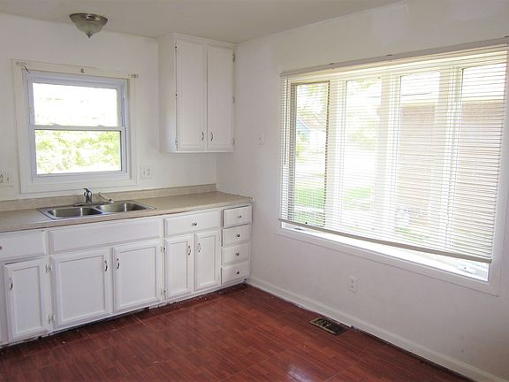4th image of 19419 W Krueger Ct