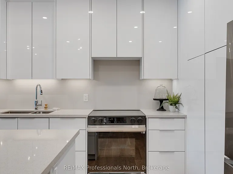 32 Brunel Rd #203 — Photo 28