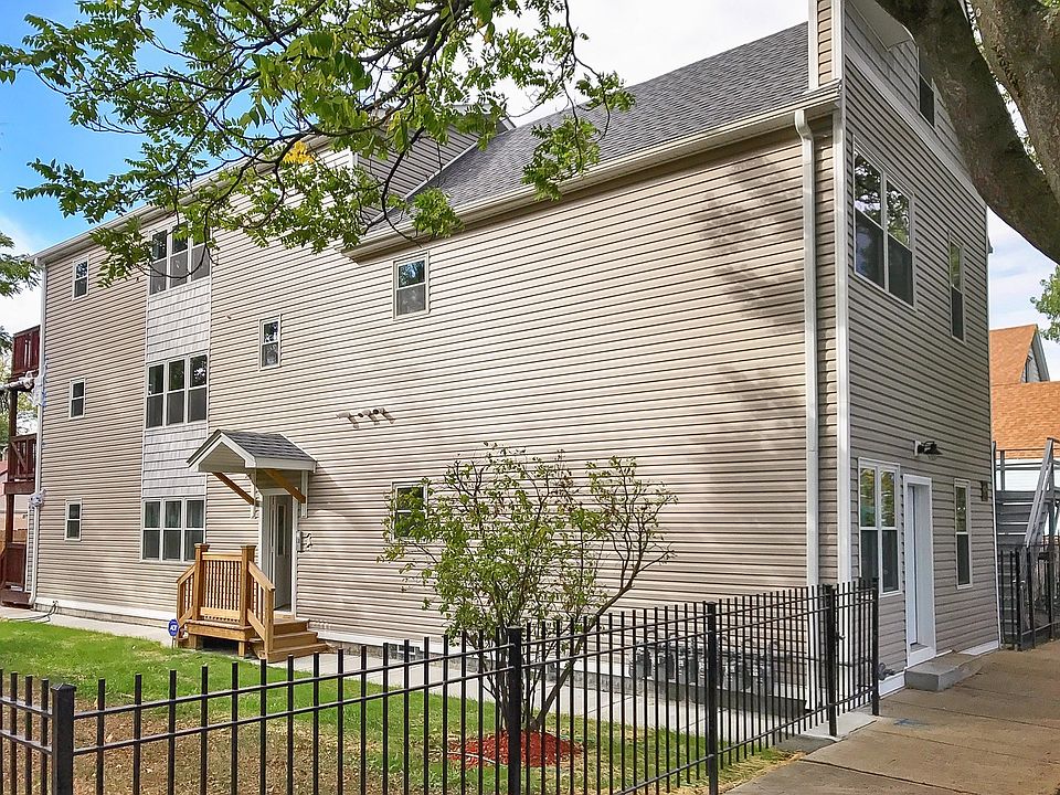 1st image of 4254 S Artesian Ave Unit 1F