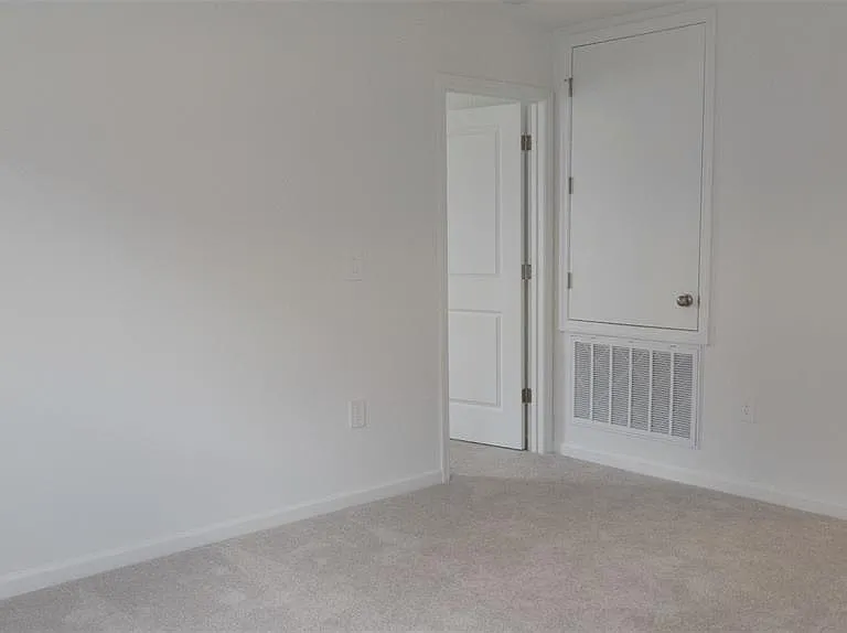6433 Domizio Dr — Photo 27
