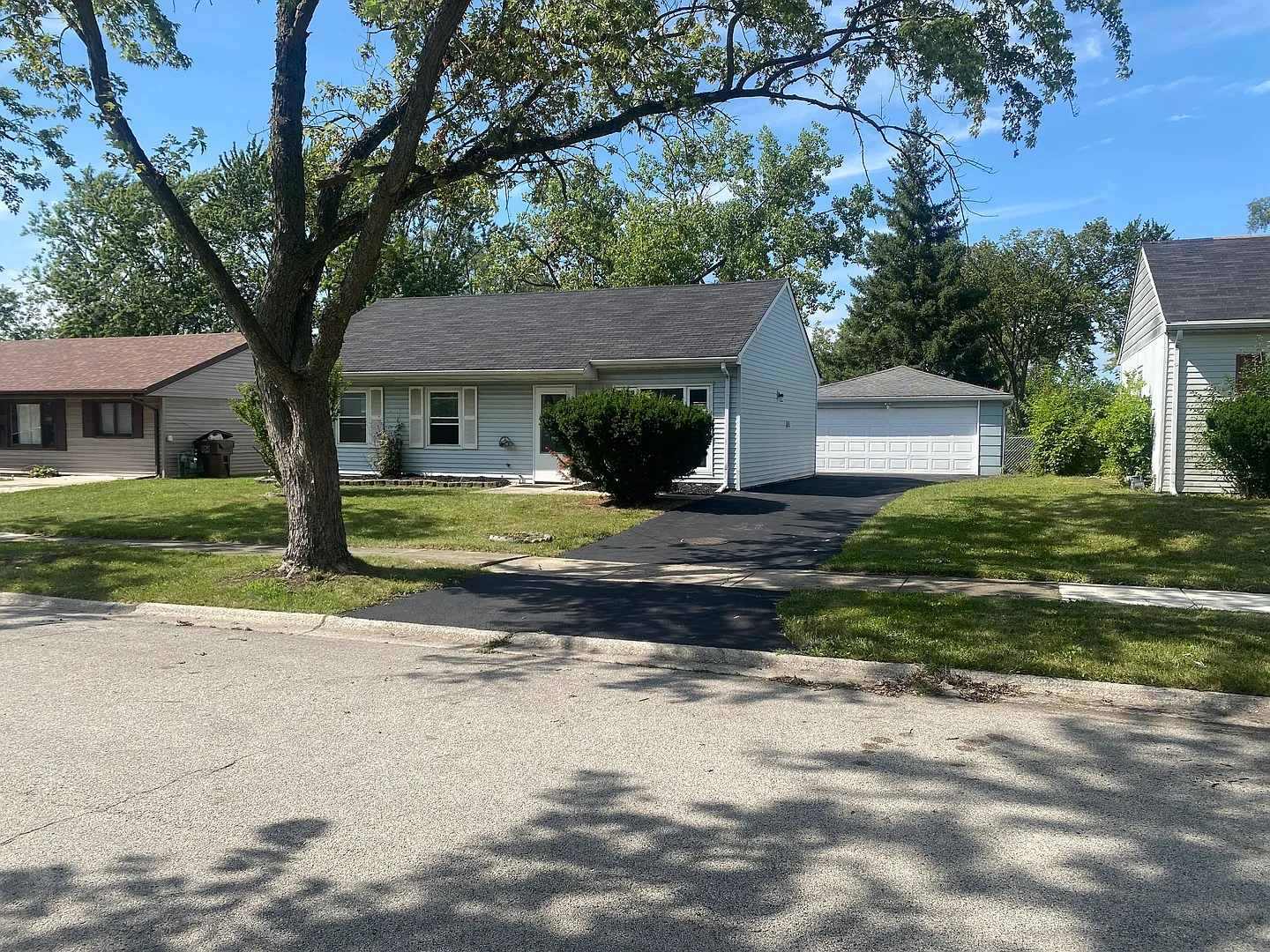 4456 Windsor Ct photo 1