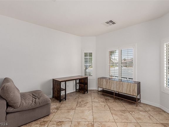 5th image of 5486 Vicarage Way