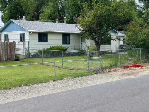 9715 N Colfax Rd, Spokane, WA 99218