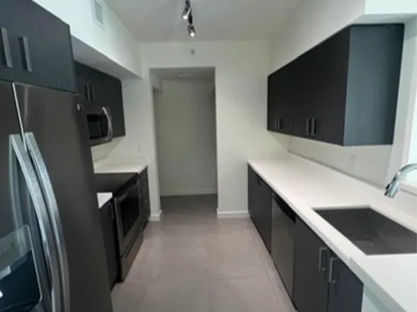 730 NW 2nd St #1011, Miami, FL 33128