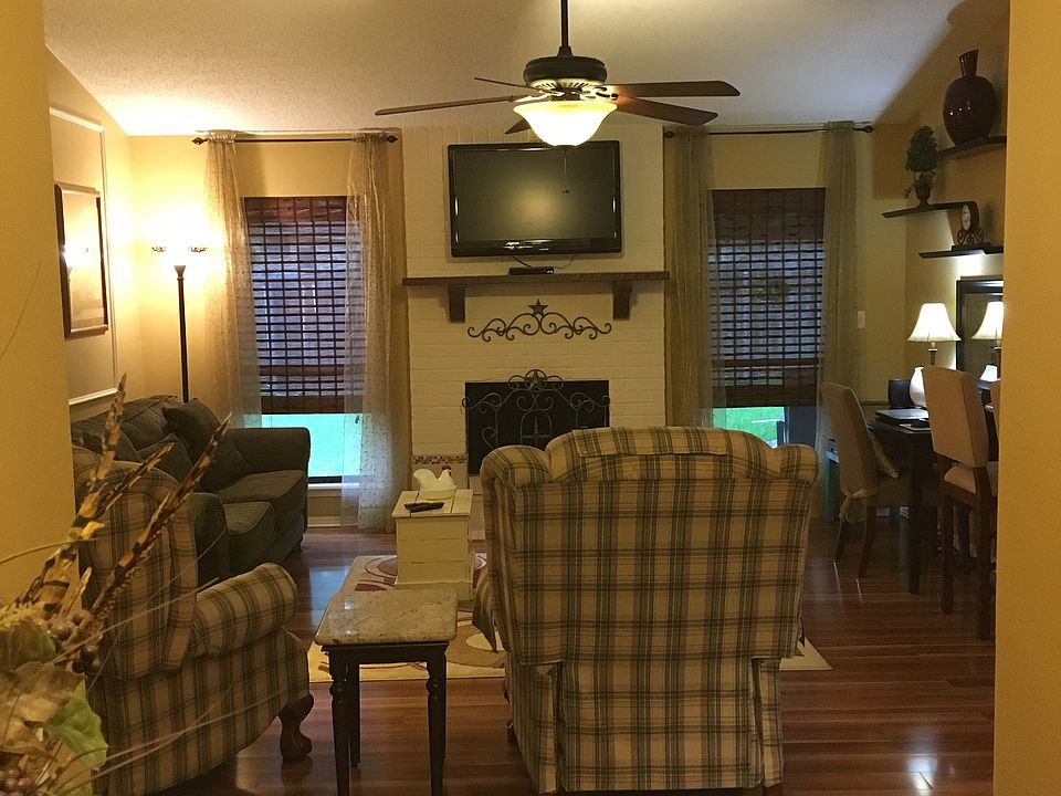 1st image of 303 Fernwood Cir