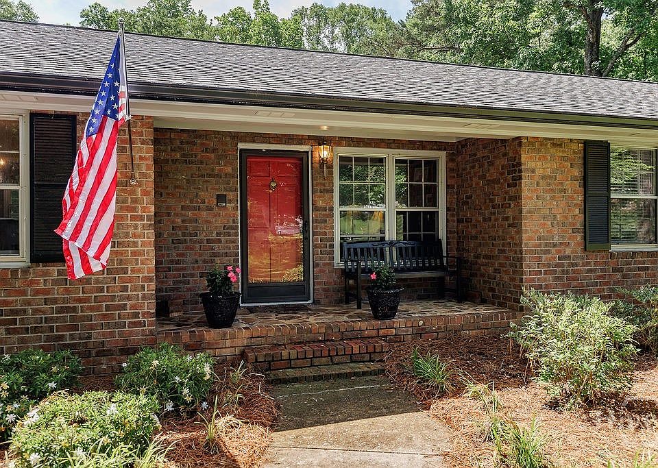 1st image of 226 Baker Street