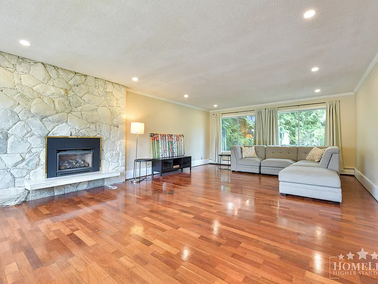 13900 Blackburn Ave #HOUSE — Photo 3