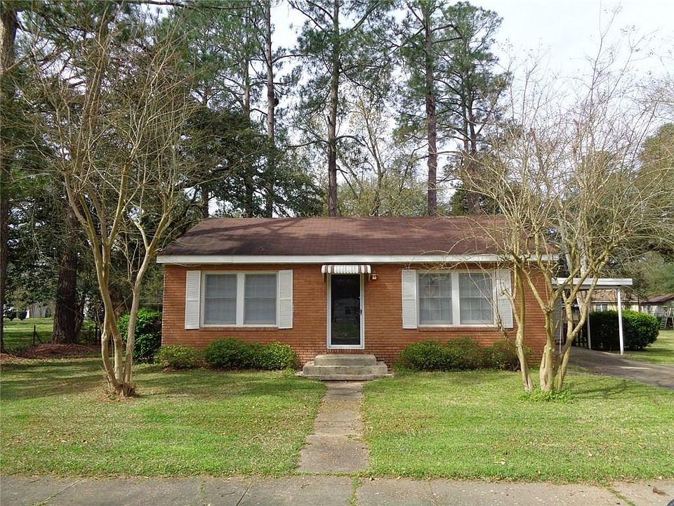 1st image of 102 N Marshall Blvd