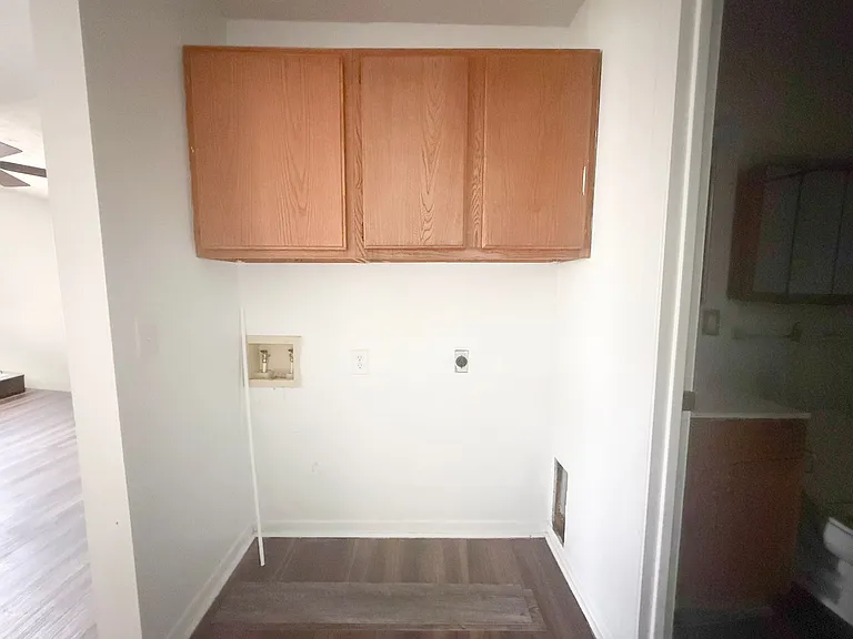 1911 N Dixie Ave — Photo 11