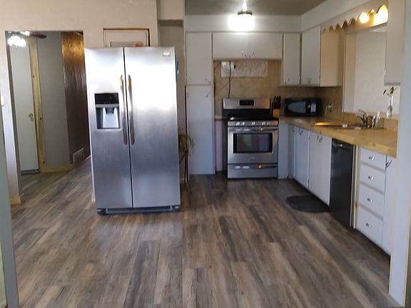 3rd image of 2788 Uranium Dr