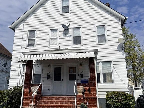 4th image of 119 King St
