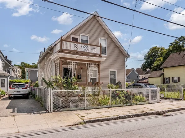 141 Spruce St, Lawrence, MA 01841