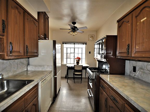 4th image of 6736 Fleet St