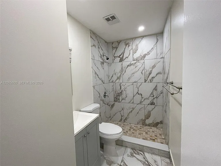 1447 Towhee St — Photo 4