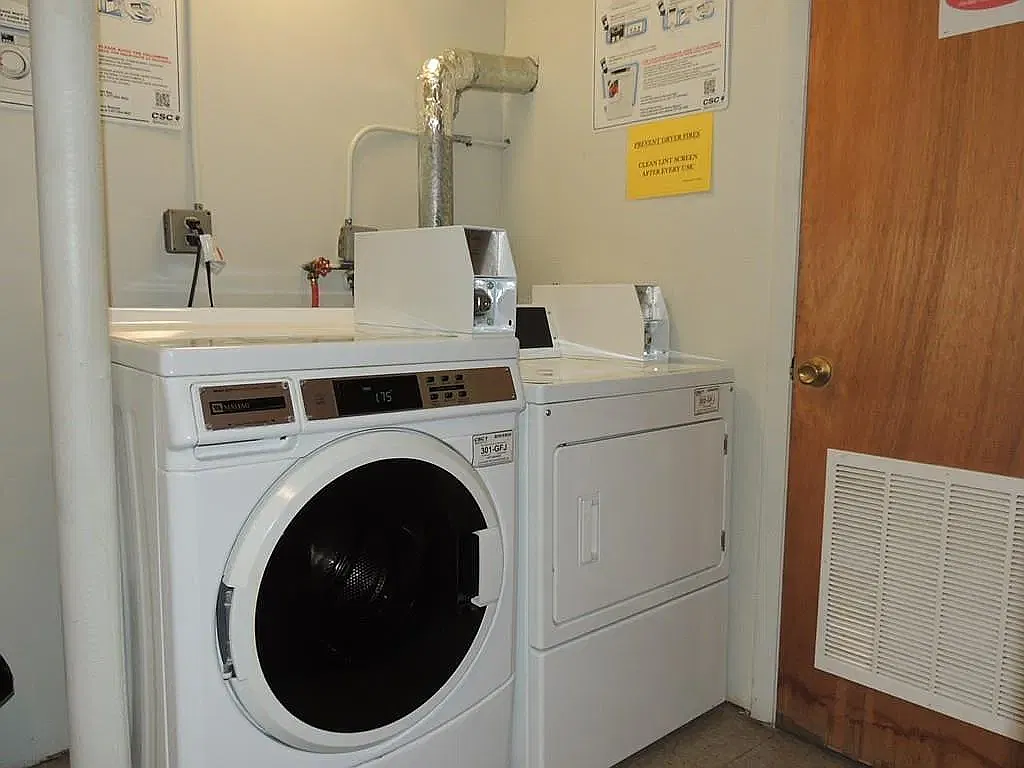 1 bed, 690 sqft, $2,200 — Photo 4