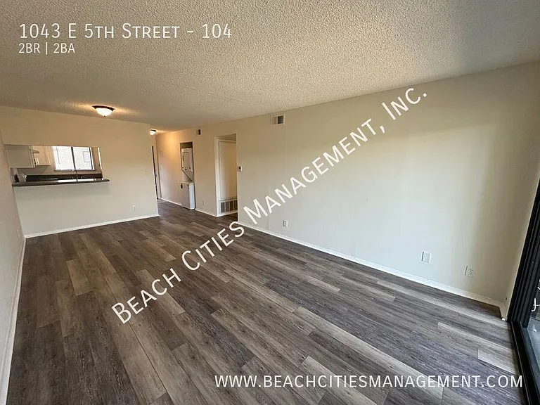 1043 E 5th St #104 — Photo 15