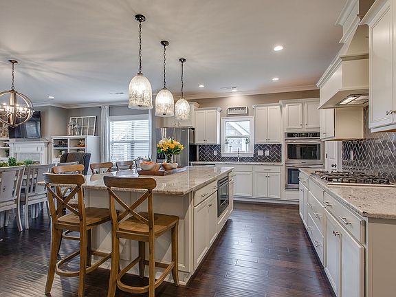 5th image of 515 Finnhorse Ln