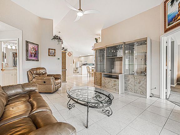 5th image of 8165 Florenza Drive